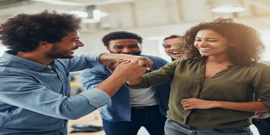 10 Global Team Building Activities for Your Employees